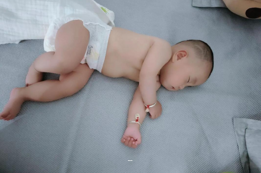 成都宝宝突然很多眼屎